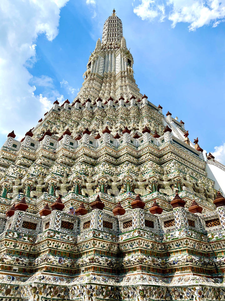 Wat Arun under a blue sky, Bangkok