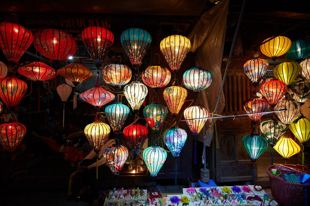 Paper lanterns at the Hoi An night market